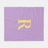 Einfache Monogram Modern Lilac Fleecedecke (Vorderseite (Horizontal))