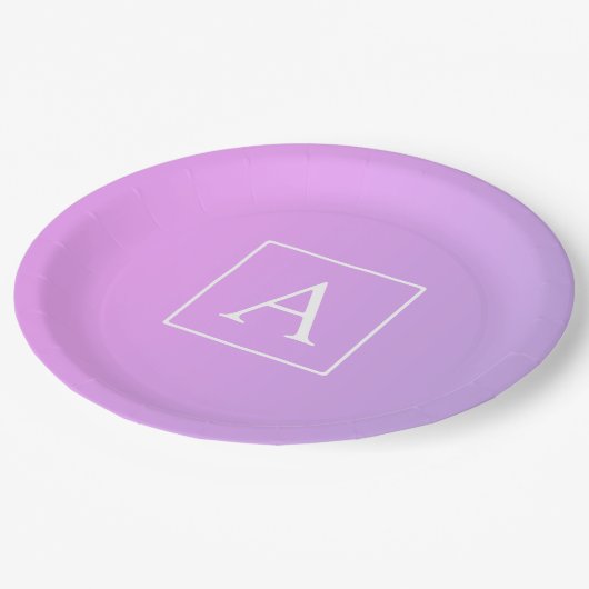 Einfache Monogramm | Subtile Rosa/Lila Ombre Pappteller (Schrägansicht)