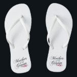 Einfache Mutter der Groomhochzeit | Badesandalen<br><div class="desc">Für weitere Anpassungen klicken Sie bitte auf die Schaltfläche "Anpassen" und verwenden Sie unser Designwerkzeug, um diese Vorlage zu ändern. Wenn die Optionen verfügbar sind, können Sie Text und Bild ändern, indem Sie einfach auf "Text oder Bild hier bearbeiten/entfernen" klicken und Ihr eigenes Bild hinzufügen. Wenn Sie dieses Design einem...</div>
