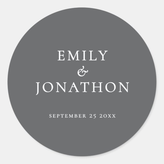 Einfache Namen Datum Weiß auf grauer Hochzeit Runder Aufkleber (Vorderseite)