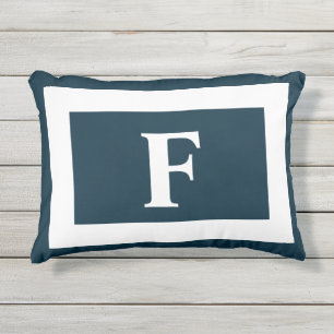 Einfache Navy Blue White Family Monogram Kissen Für Draußen