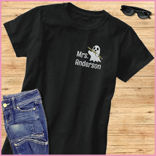Einfache Niedliche Ghost-Lehrerin Name Pocket Prin T-Shirt