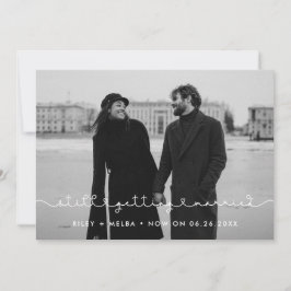 Einfache niedliche Hochzeitsaktualisierung Ankündigung