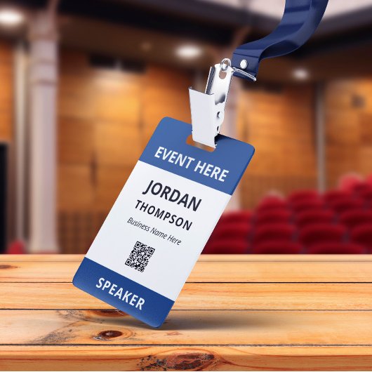 Einfache praktische, dunkelblaue QR-Code-Ereignis- Ausweis