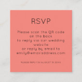 Einfache QR Code Coral Rose Hochzeit RSVP-Gehäuse Begleitkarte (Vorderseite)