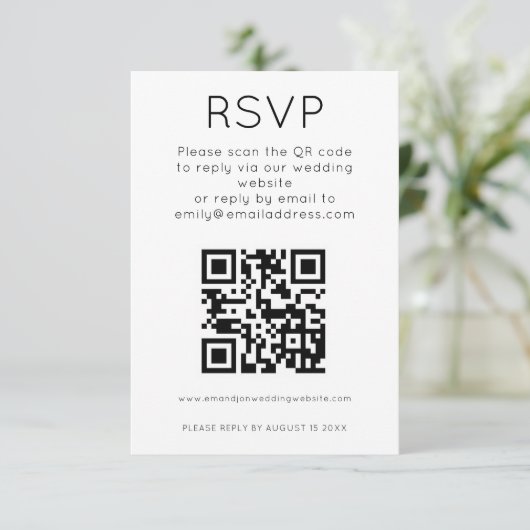 Einfache QR-Code Schwarz-weiße Hochzeitserie RSVP- Begleitkarte (Stehend Vorderseite)