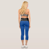 Einfache Red Black Name Zitat Capri Leggings (Rückseite)