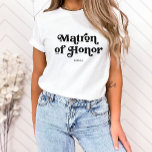 Einfache Retro-Boho-Typografie | Matron of Honor T-Shirt<br><div class="desc">Dieser trendige,  schlichte T - Shirt enthält in der Retro-Schwarztypografie die Worte "Ehrenmatron",  und ist für die Mitglieder Ihres Brautparty ein ideales Geschenk.</div>