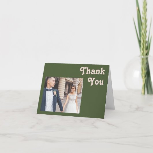 Einfache Retro-Vibes | Olive Green Falted Foto Dankeskarte (Vorderseite)