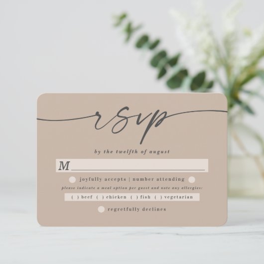 Einfache, robuste Stifte Beige Hochzeitsmahlzeit W RSVP Karte (Stehend Vorderseite)