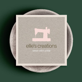 Einfache rosa Nähmaschine Seamstress Kraft Quadratische Visitenkarte