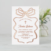 Einfache Rose Gold Bow Taufe Folieneinladung (Stehend vorne)