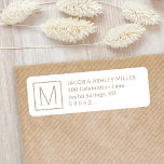 Einfache Rücksendeadresse für Monogram, Weiß und K<br><div class="desc">Fügen Sie der Korrespondenz schicke Eleganz und mit Monogramm Rücksendeadressen-Aufkleber hinzu. Die Farben Weiß und Beige stimmen mit den Packungen aus Kraftpapier überein. Alle Texte in dieser Vorlage sind einfach zu personalisieren für jeden Anlass. Das moderne minimalistische Design zeichnet sich durch Ihren Anfangs-, Name- und Adressenaufdruck aus, der mit einfacher...</div>