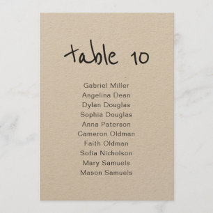 Einfache rustikale Tischnummer mit Sitzgelegenheit