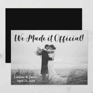 Einfache rustikale Wir-haben-es-offiziell-gemacht  Einladung