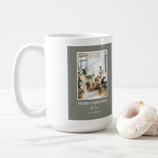 Einfache Salbeigrüne Weihnachtsfoto Kaffeetasse (Mit Donut)