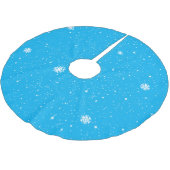 Einfache Schneeflocken auf BLAU Polyester Weihnachtsbaumdecke (Schrägansicht)