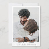 Einfache Schwarz-Weiß-70er Retro-Streifen Hochzeit Save The Date (Vorderseite)