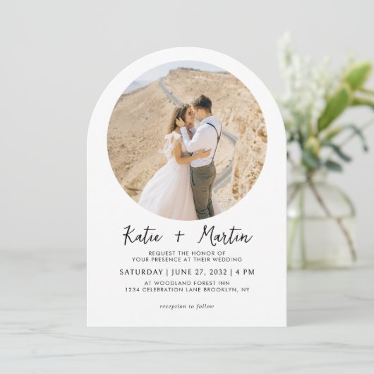 Einfache Schwarz-Weiß-Foto-Hochzeit Einladung (Stehend Vorderseite)