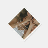 Einfache Schwarz-Weiß-Hochzeit des modernen Fotos Serviette (Ecke)