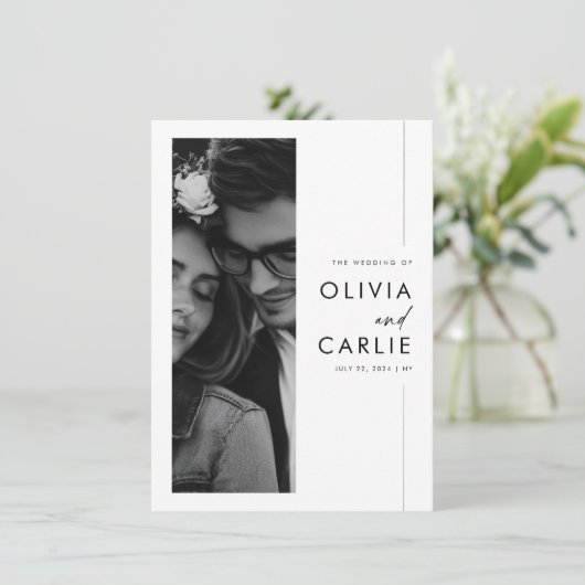 Einfache Schwarz-Weiß-Hochzeit Minimalistischer Fo Einladung (Stehend Vorderseite)