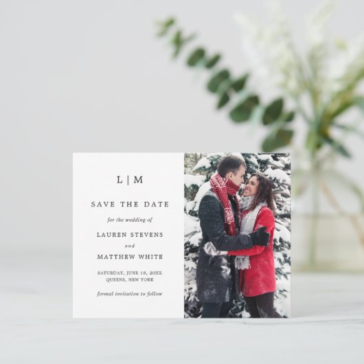 Einfache Schwarz-Weiß-Hochzeit speichern Sie das D Ankündigungspostkarte (Stehend Vorderseite)