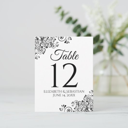 Einfache Schwarz-Weiß-Hochzeit-Tischnummer (Stehend Vorderseite)