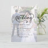 Einfache Schwarz-Weiß-Overlay-Foto-Hochzeit Einladung (Stehend Vorderseite)
