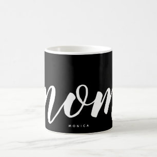 Einfache Schwarz/Weiß-Umarmung für die Mama Kaffeetasse