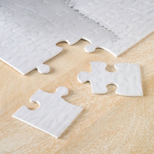 Einfache Schwarz-Weiß-Vögel, die in Bäumen herumbl Puzzle (Seite)