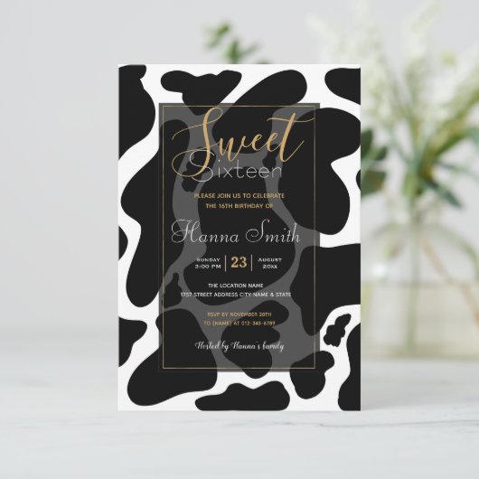 Einfache Schwarz-Weiß-Weiße Große Kuh-Flecken Tier Einladung (Stehend Vorderseite)