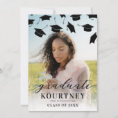 Einfache Schwarz-weiße Foto Abschluss Einladung (Vorderseite)