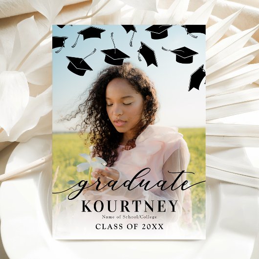 Einfache Schwarz-weiße Foto Abschluss Einladung