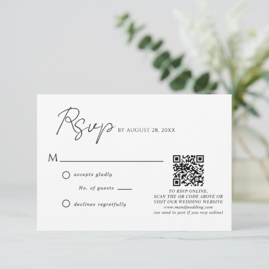 Einfache Schwarz-weiße Script QR Code Hochzeit RSVP Karte (Stehend Vorderseite)