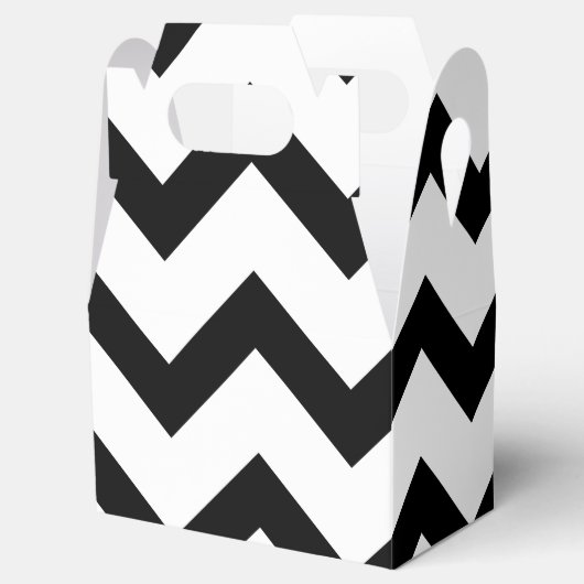 Einfache Schwarz-weiße Zickzack Musterlinien im Re Geschenkschachtel (Geöffnet)
