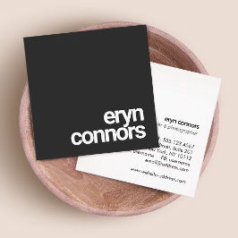 Einfache schwarze Fett-Moderne Typografie Quadratische Visitenkarte