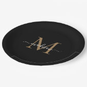 Einfache Schwarze Gold Monogram Feminine Script Na Pappteller (Schrägansicht)