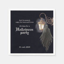 Einfache schwarze gruselige Laterne zum Halloween-