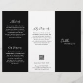 Einfache schwarze zeitgemäße QR-Code Modernst Flyer (Vorne)