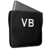 Einfache Schwarzweiß-Monogramm Laptopschutzhülle (Vorne Rechts)