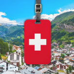 Einfache Schweizer Flagge Roter Gepäckanhänger<br><div class="desc">Klicken Sie auf "Anpassen",  um Text zu personalisieren und/oder die Hintergrundfarbe zu ändern. Erhält ein tolles Urlaubspensum oder ein Cooles kleine Geschenke,  ein Geburtstagsgeschenk oder ein Urlaubsgeschenk.</div>