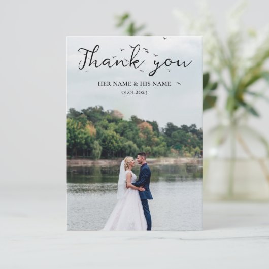 Einfache Script Liebe Heart Classy Wedding Foto Dankeskarte (Stehend Vorderseite)