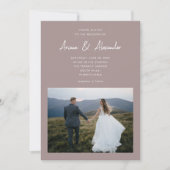 Einfache Script Taupe Zwei Foto Hochzeit Einladung (Vorderseite)