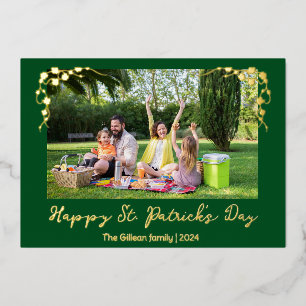 Einfache St. Patricksday Shamrocks Familienfoto Folien Feiertagskarte