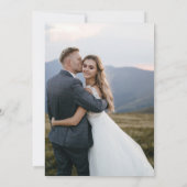 Einfache staubblaue Schriftfoto-Hochzeit Save The Date (Rückseite)