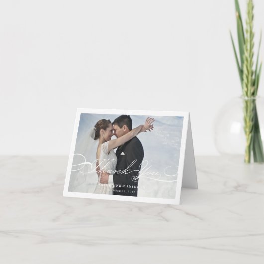 Einfache, stilvolle Dankeschön Script Wedding Foto Dankeskarte (Vorderseite)