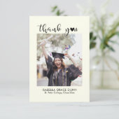 Einfache Stilvolle Herzkalligrafie Script Abschlus Dankeskarte (Stehend Vorderseite)