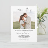 Einfache, stilvolle Schrift mit Foto Wedding Einladung (Stehend Vorderseite)