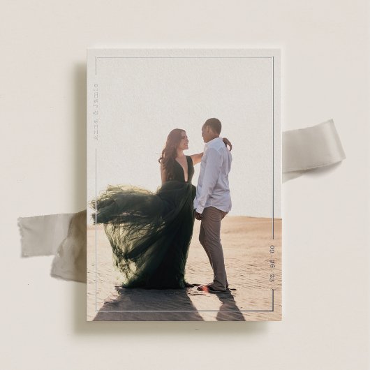 Einfache Strahlenhochzeit speichern das Datum Folieneinladung