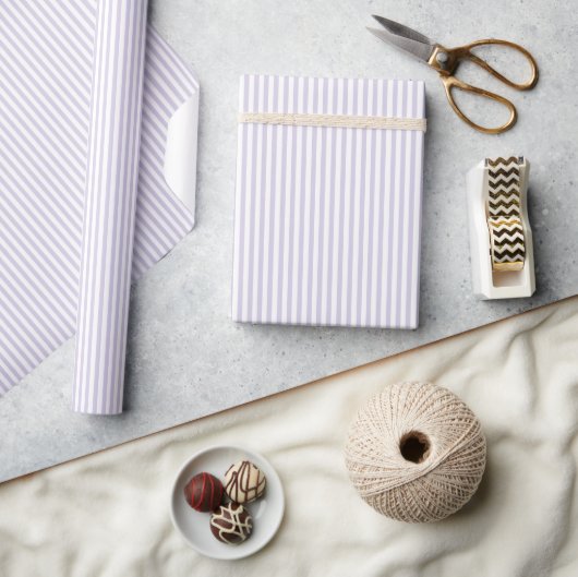 Einfache Streifen - Staubiges Lavendel Geschenkpapier (Kunsthandwerk)